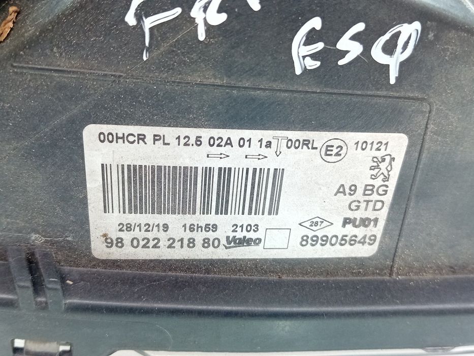 Ótica / farol esquerda PEUGEOT 208