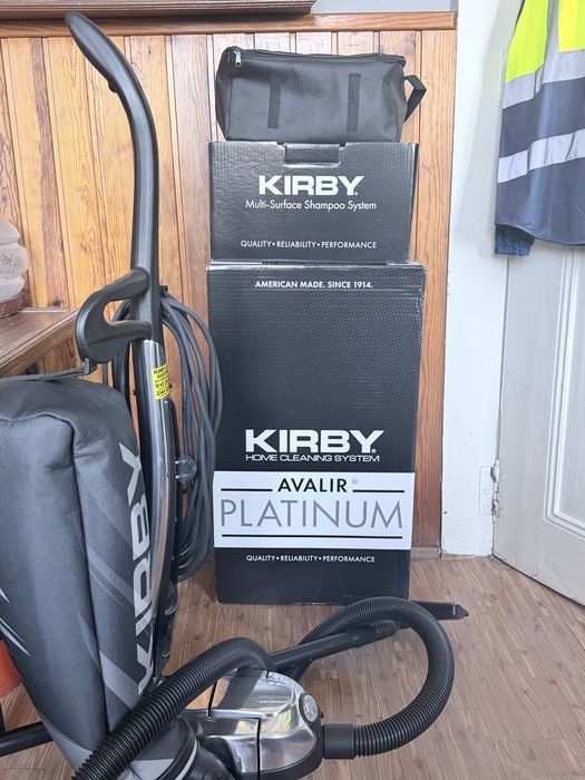 Kirby Avalir Platinum + Multi-Surface Shampoo System | Pouquíssimo uso | Completo
