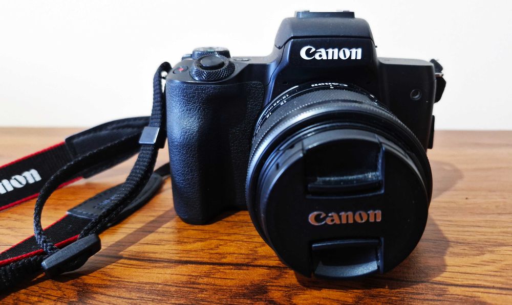 Aparat Canon EOS M50