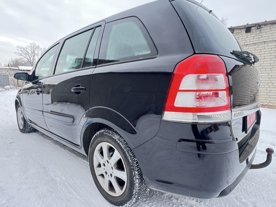 Свіжопригнаний Опель Зефіра з Німеччини