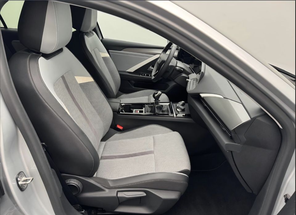 Opel Astra sw 1.5 130