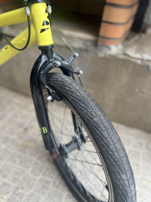 BMX SPITZ roda 20 Amarela – Muito Bom Estado