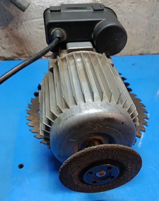 Точильний станок