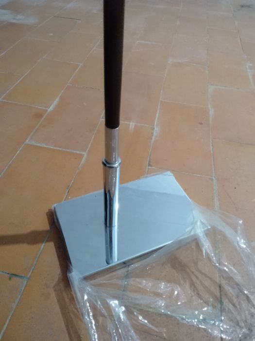 Porta toalhas metálico