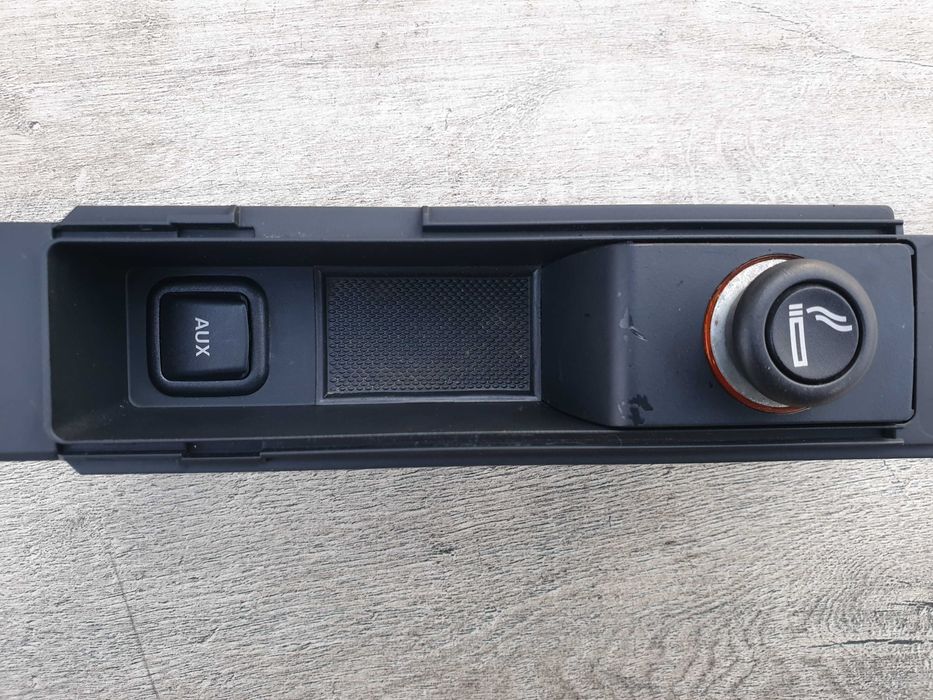 Audi A3 8P LIFT Gniazdo zapalniczki AUX