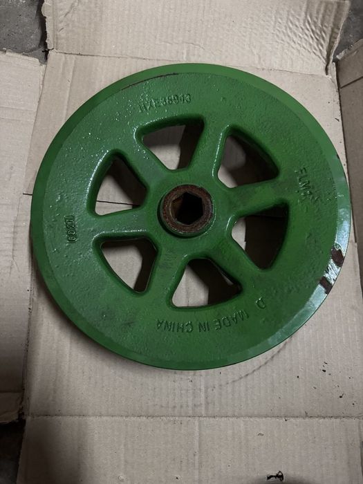 Ремінь новий, пас комбайна John deere s690. Фільтр, шків привода жатки