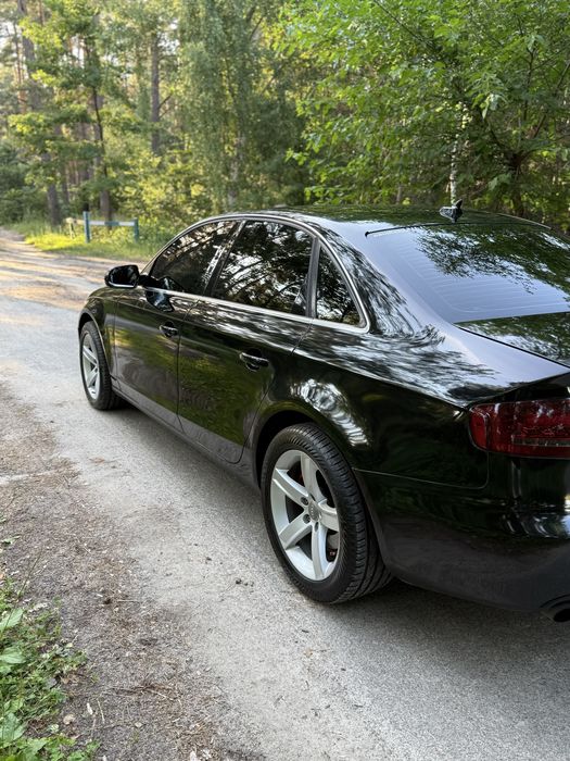 Продам Audi a4b8