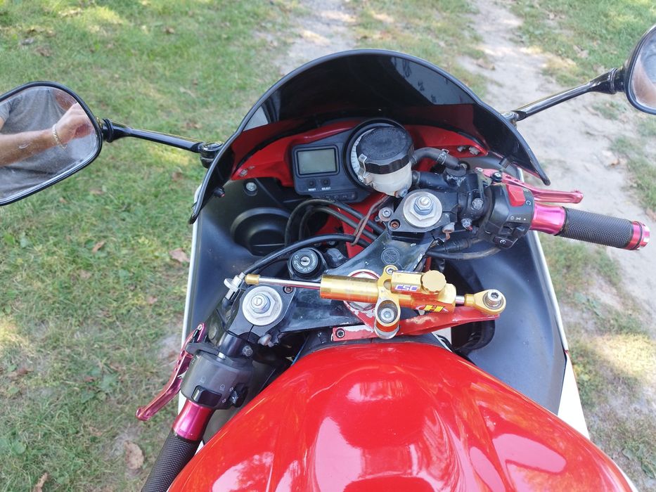 Продам Ямаху Р6 в гарному стані