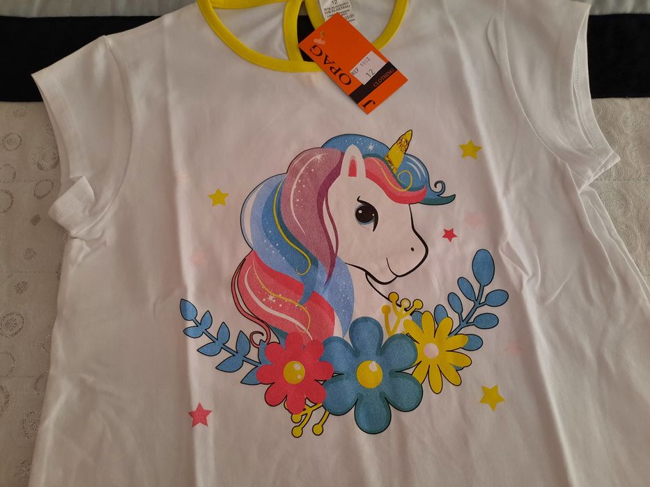 T' Shirt Unicórnio Menina - 12 Anos NOVO