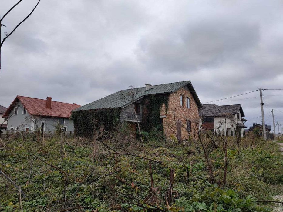 Продаж будинку в стані сирця з земельною ділянкою – pohled 4