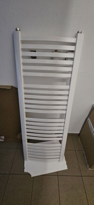 Grzejnik łazienkowy drabinka 145x55  bialy