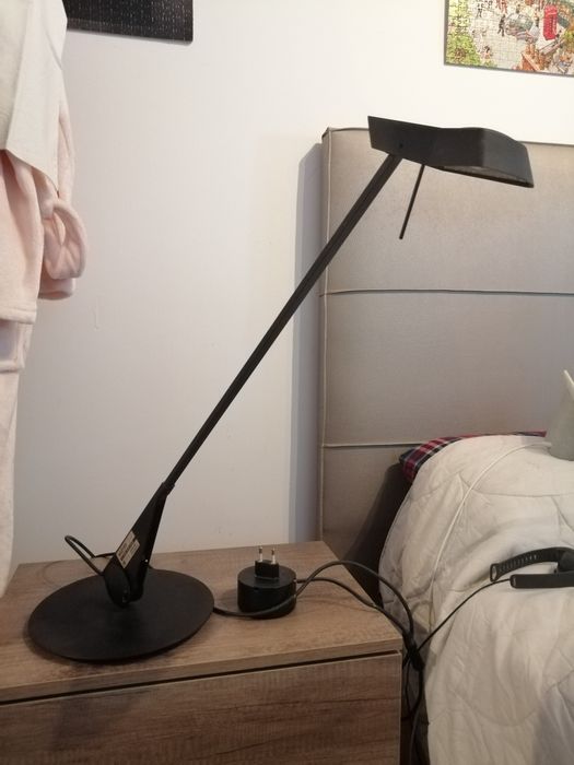 Candeeiro de mesa preto led