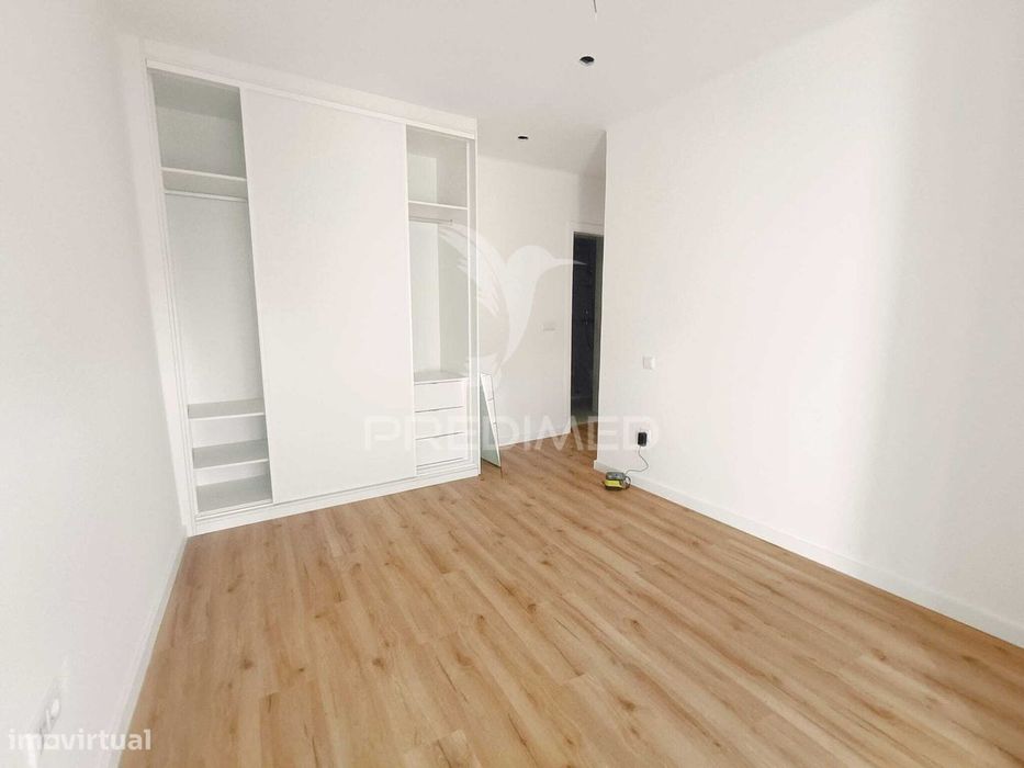 Apartamento T2 Totalmente Remodelado – Centro da Cidade