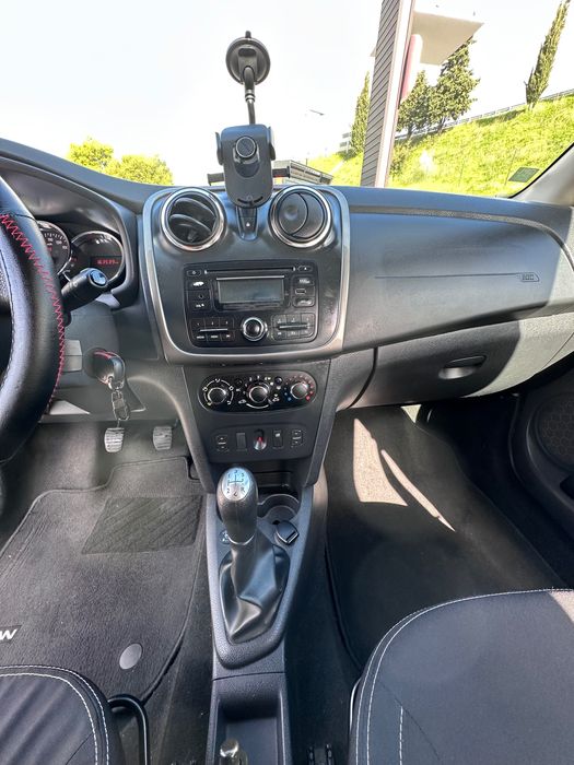 Logan DACIA GPL verde