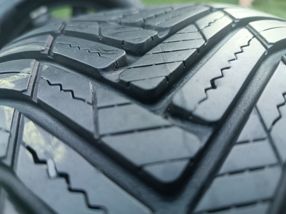 Sprzedam Oponę pojedynczą 205/55 r16 Hankook