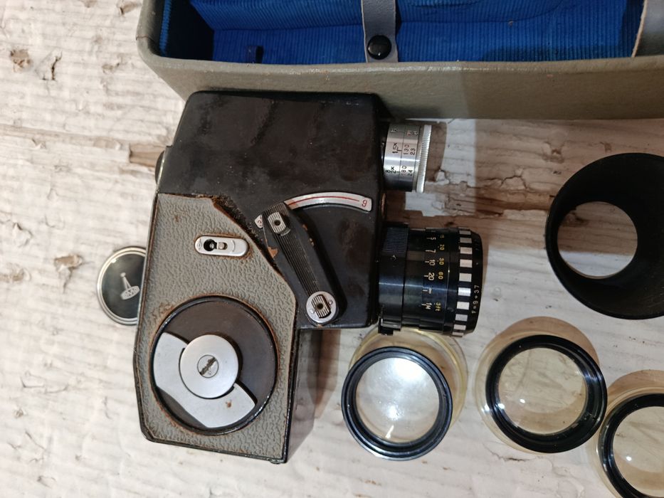 Продаю кінокамеру Лада в доброму рабочему стані повний комплект