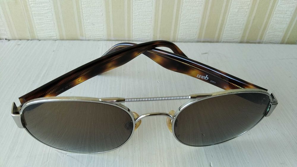 Окуляри Web Італія