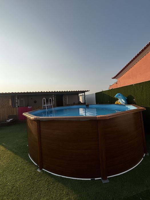 Piscina Gre com escada