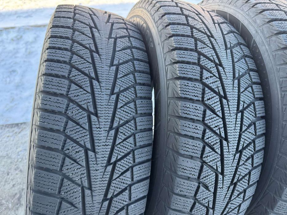 Майже нові зимові шини Hankook 205/70 R15