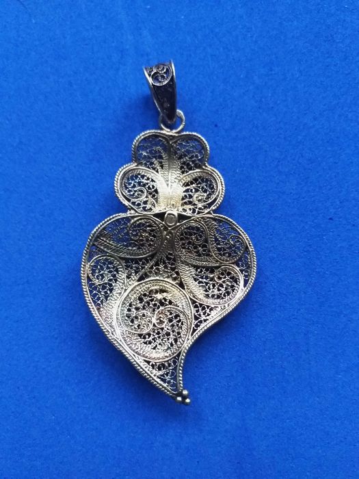 coração de viana em prata dourada