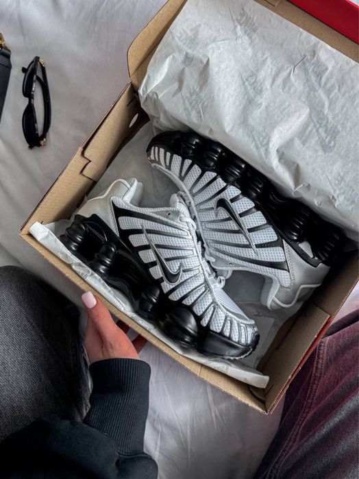 Жіночі  спортивні кросівки Shox tl White Black найк шокс білі з чорним