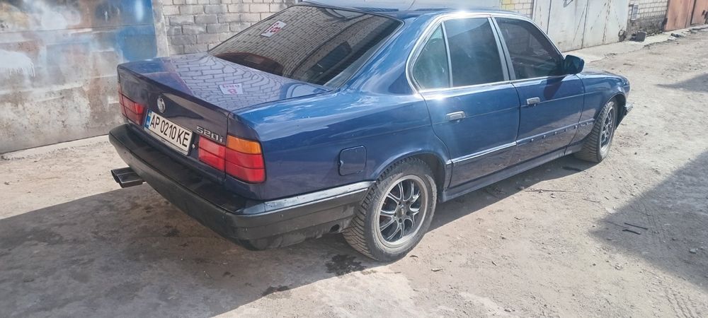 Продам е 34 в хорошем состоянии