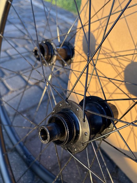 Koła gravel/szosa Bontrager Paradigm 23