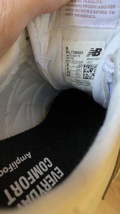 Кросівки NEW Balance кросовк NB