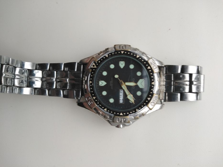 Годинник CASIO..