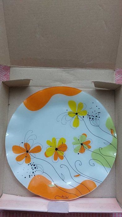 Набор для торта (1 блюдо + 6 десертных тарелок) + 2 новых  блюда Ø30см