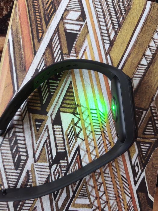 Продам Xiaomi Smart Band 7 (Mi Band 7)