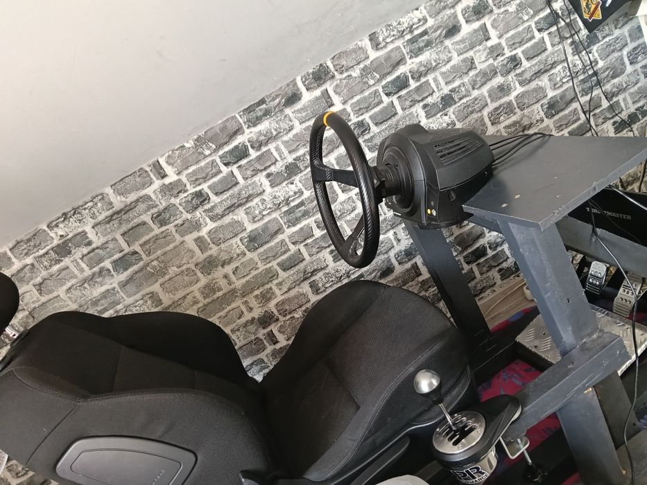 Zestaw sim racing Thrustmaster TX + T3PA PRO + TH8A