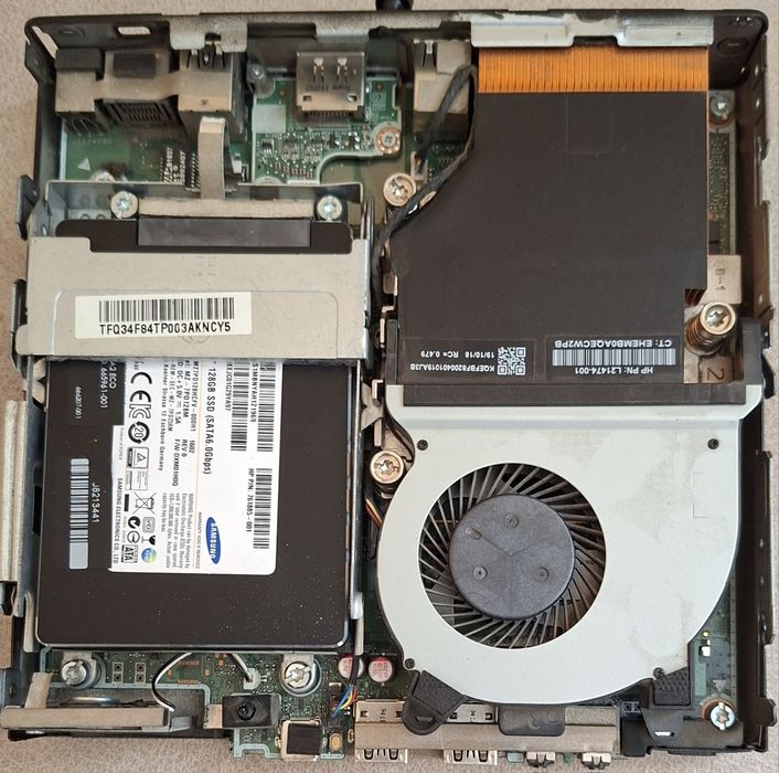 Неттоп HP EliteDesk 705 G4 Ryzen 2400G 12/128Gb SSD Win11Pro