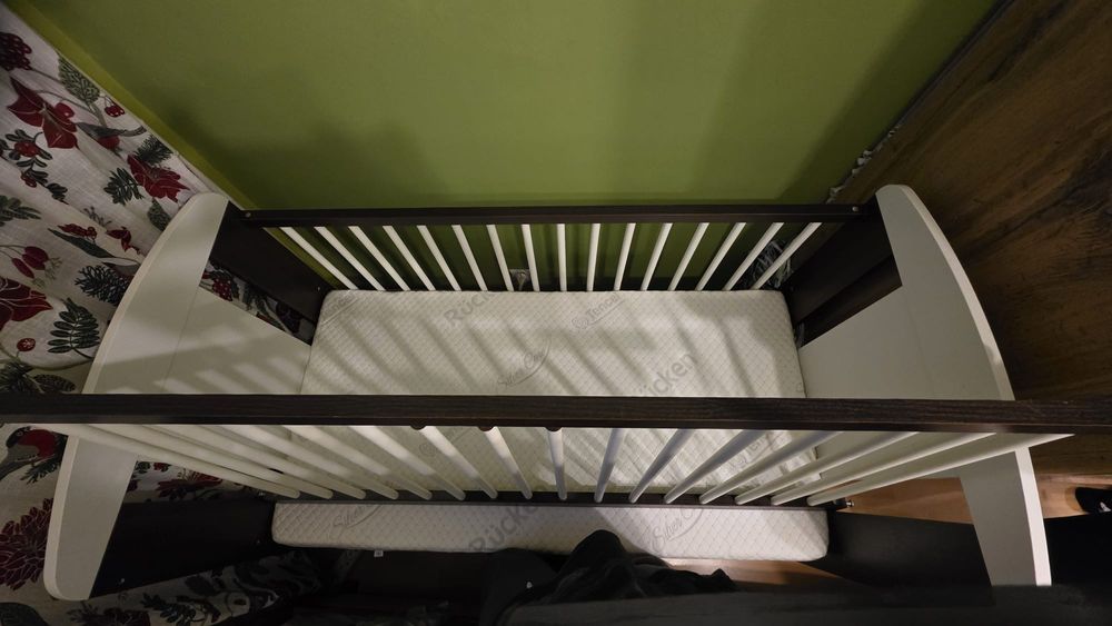 Łóżeczko dla dziecka + materac Rukka