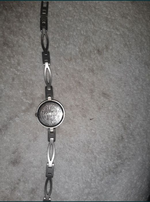Relógio guess em bom estado
