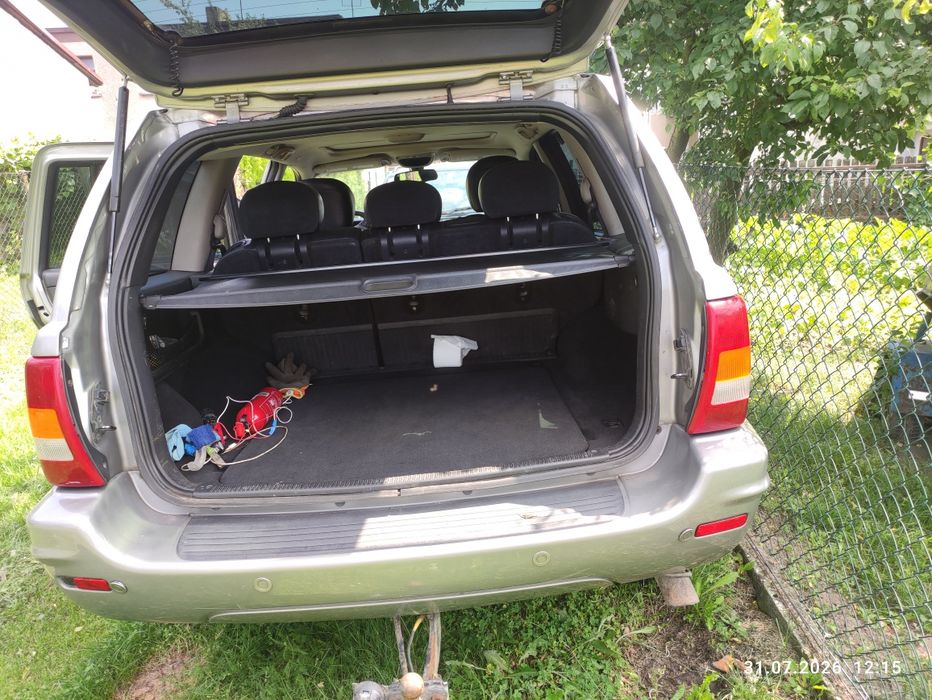 Sprzedam samochód Jeep grand Cherokee z roku 2001