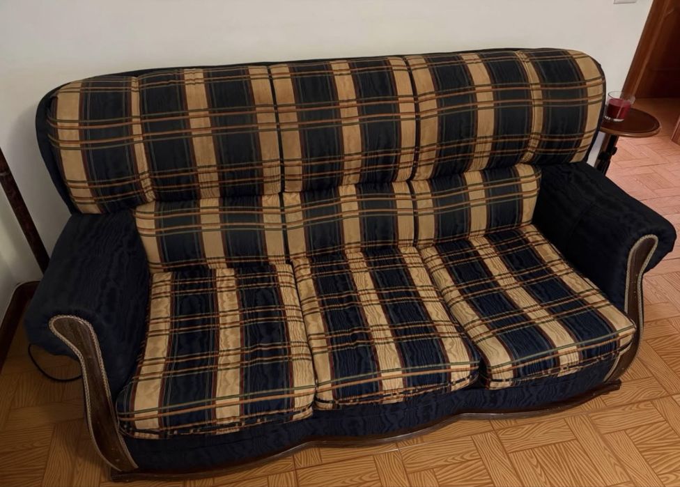 Conjunto de sofás 4 lugares