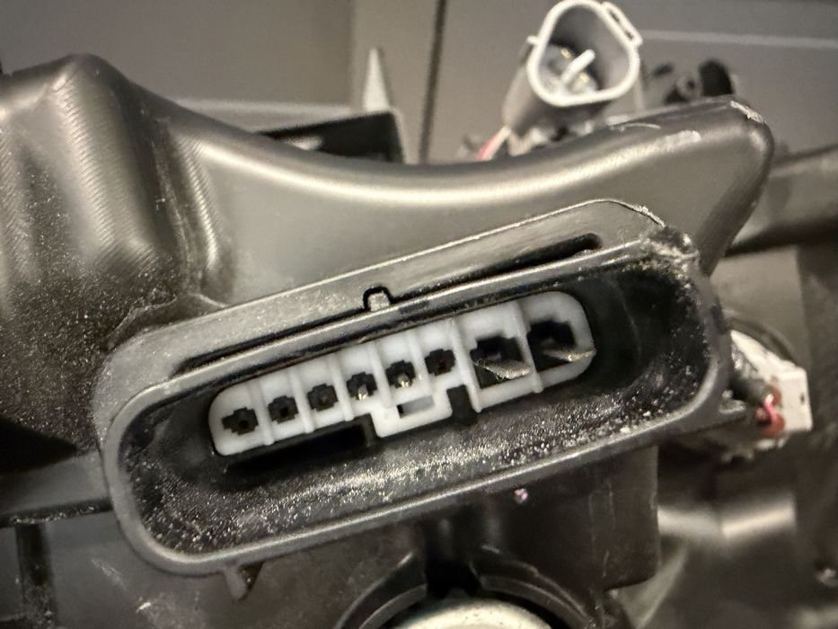 Оригінал. Фара права Toyota RAV4 USA 2026 Right LED 2026 2027