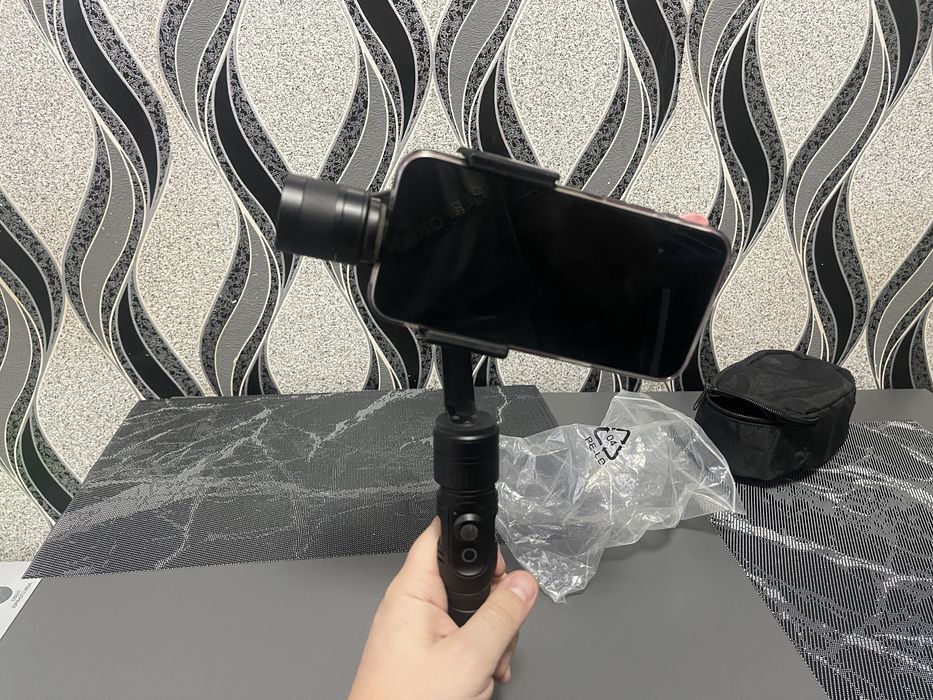 3-осьовий стабілізатор для смартфонів Skylab ST1GHH04 Gimbal