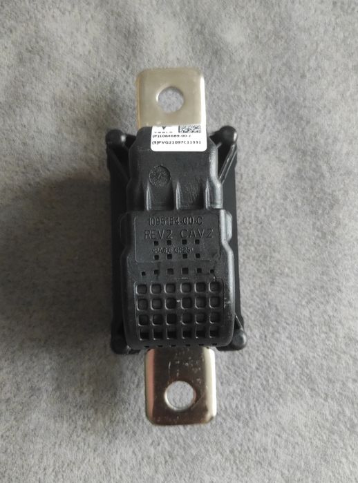 Продам пиропатрон  Tesla model 3 model Y