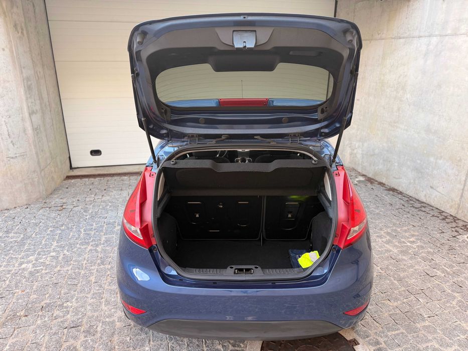 Ford Fiesta 1.25 Titanium - Desde 53€/mês;