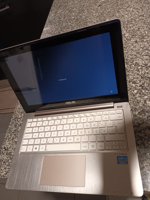 Computador Asus em muito bom de funcionamento