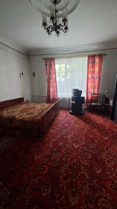 Продаж частини будинку