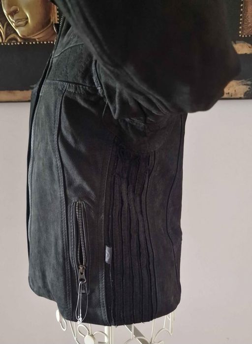 Casaco biker em couro (Casa das Peles)