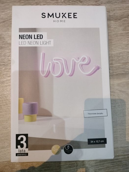 Neon LED napis Love