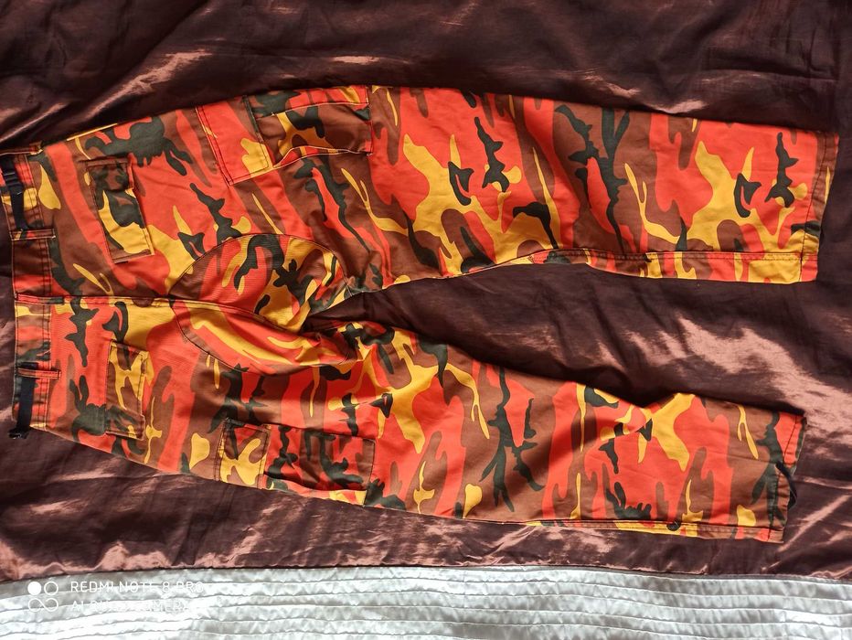 Spodnie Khaki moro nietypowe