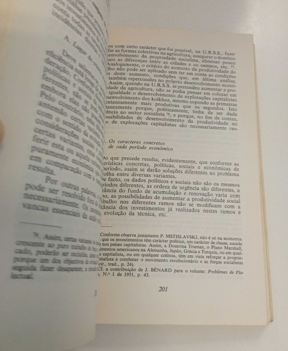 A planificação socialista da economia, de Charles Bettelheim