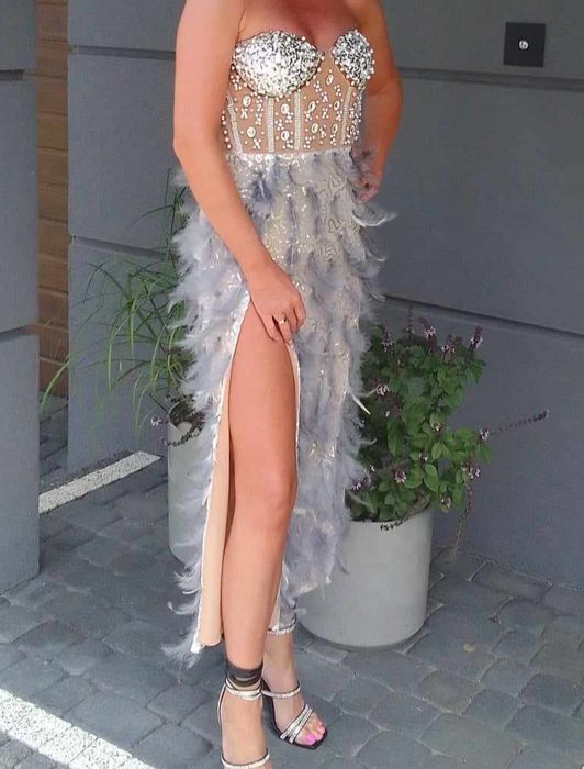 Sukienka pióra cekiny wesele