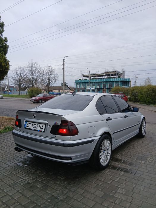 Продам BMW E46 2.0диз