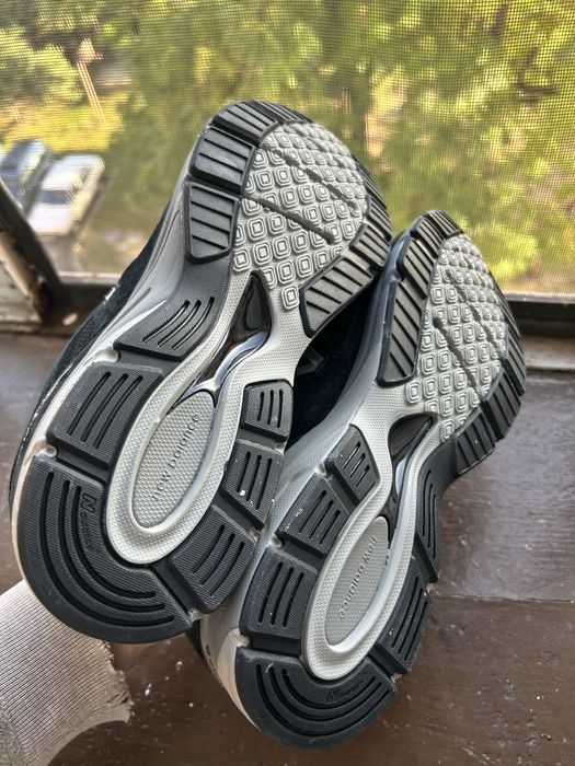 Чоловічі кросівки New Balance 990v4 Black